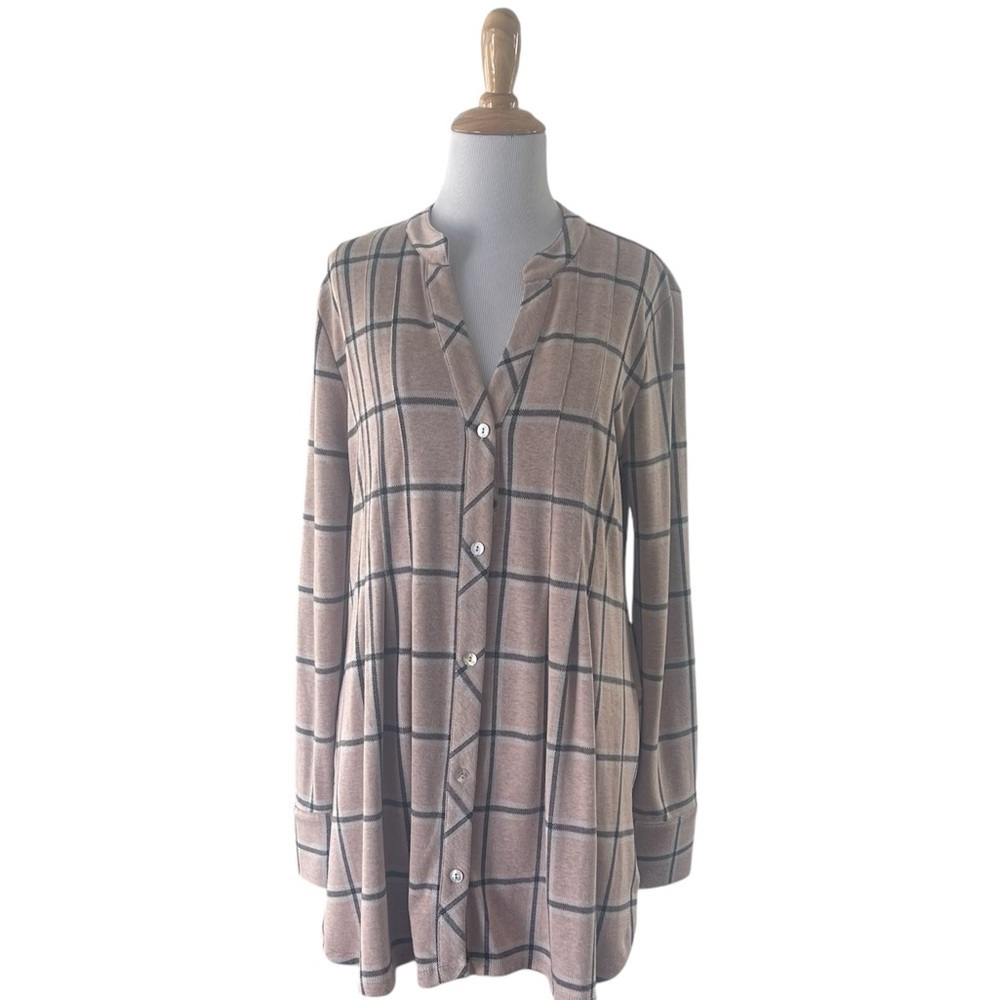 Soft Surroundings soft  Pink Calais button down tunic